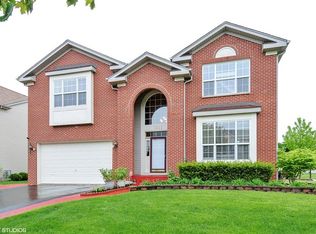 1326 Danhof Dr, Bolingbrook, IL 60490