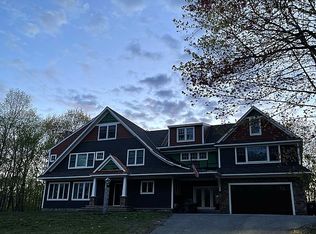 119 Scribner Rd, Tyngsboro, MA 01879