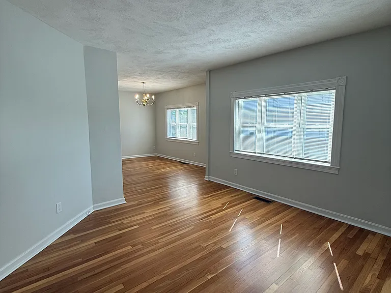 109 Magoun Ave #1 — Photo 23