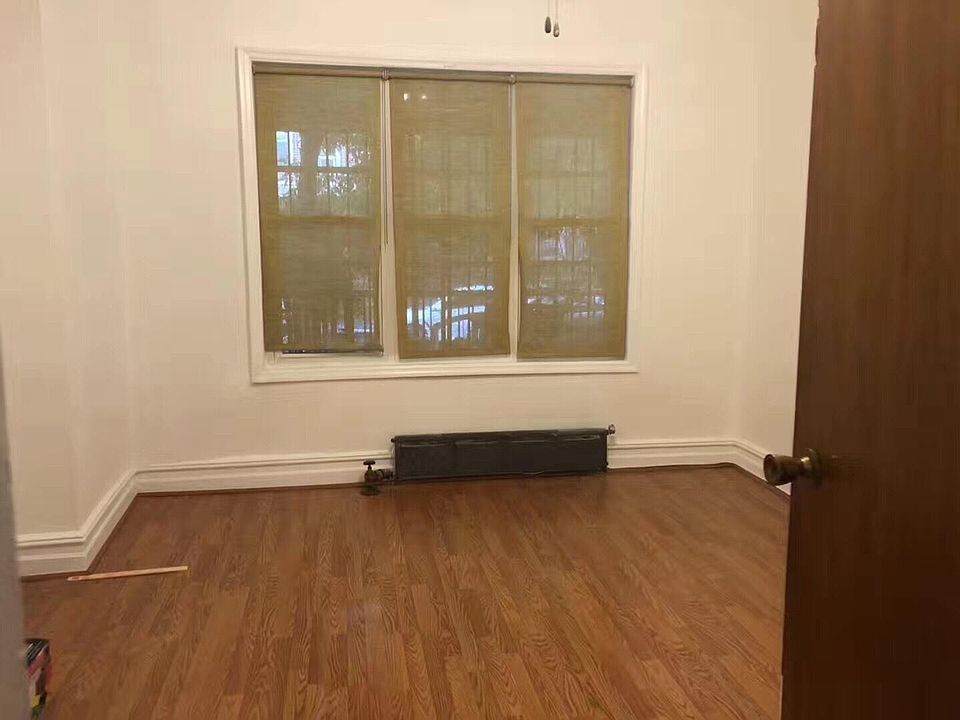 2nd image of 2614 95th St