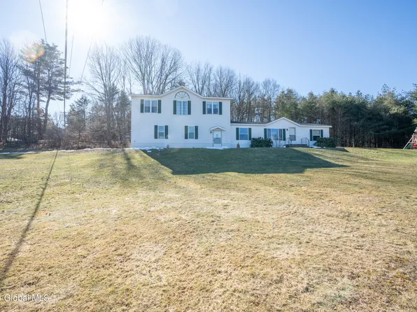 4 Edelman Lane, Troy, NY 12180