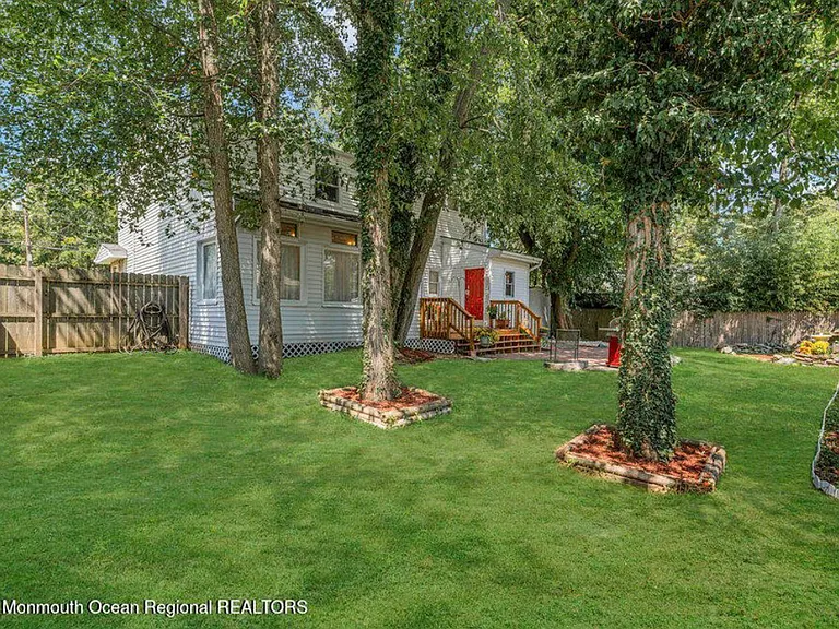 722 Maple Ave — Photo 22