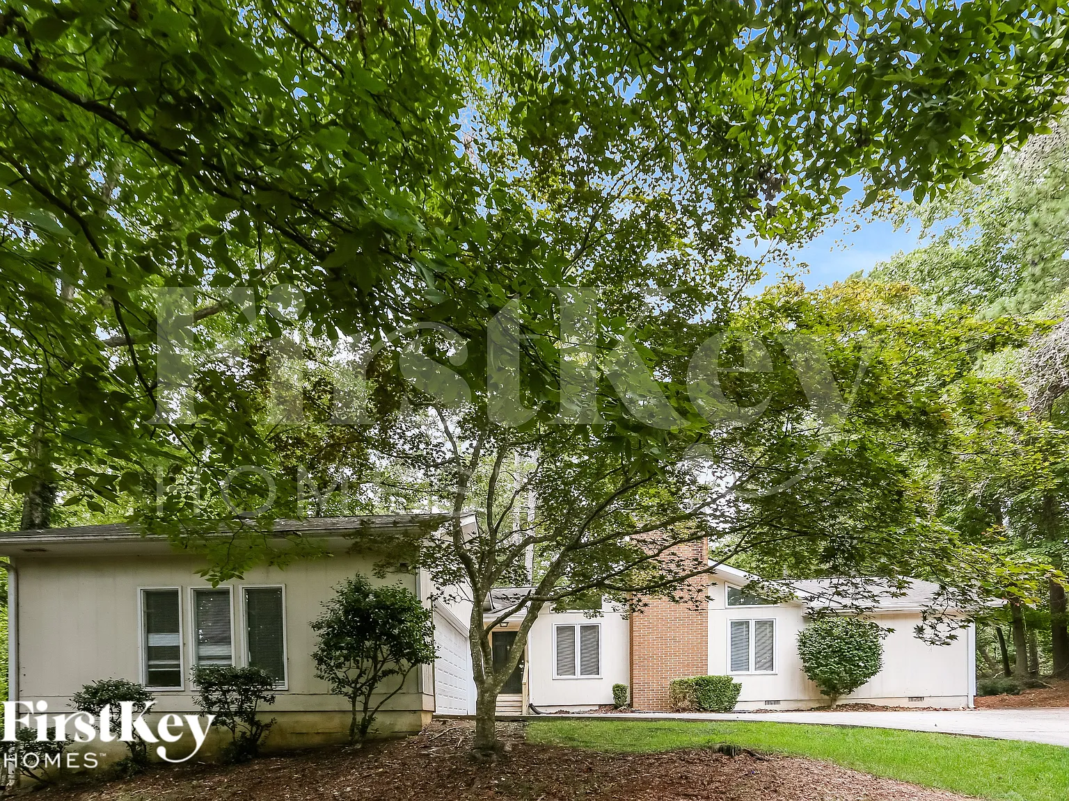 3 bed, 2.0 bath, 1686 sqft, $2,005 — Photo 1