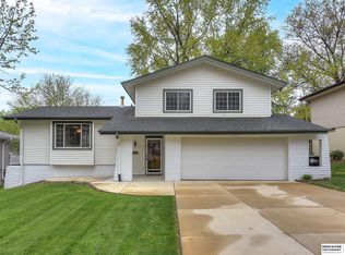 13832 X Cir, Omaha, NE 68137