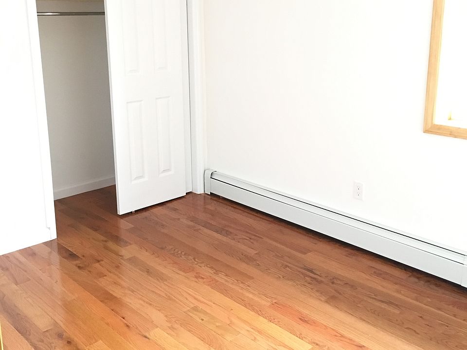 1st image of 4546 161st St #3