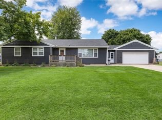 1295 Howard Ave, Marengo, IA 52301