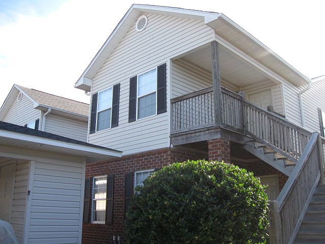 1st image of 211 Red Bud Ct #211
