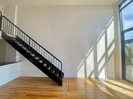 4th image of 214 Franklin St APT 306