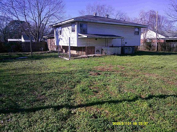 4th image of 305 Jan Lynn St