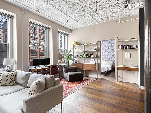 4th image of 113 W 25th St Penthouse 6E