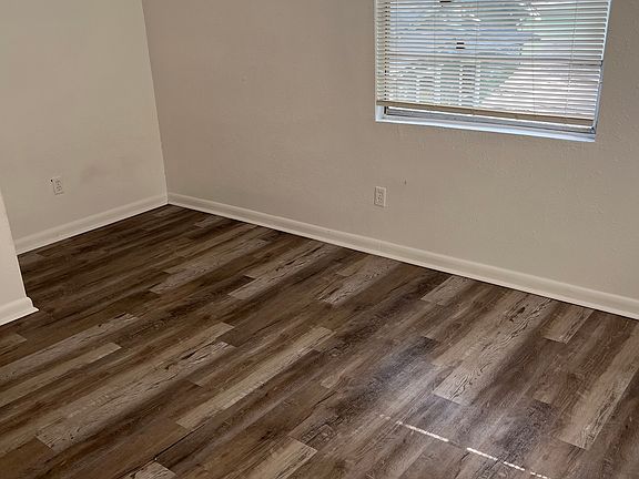 4th image of 1324 W 31st St #2