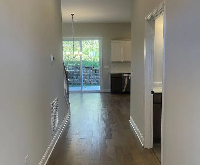 3262 Denver Ln — Photo 4