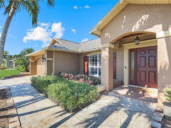 4th image of 4312 SW 25th PL