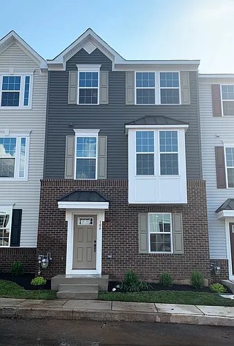104 Almond Dr Photo 1