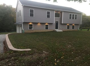 128 Warsaw St, Deep River, CT 06417