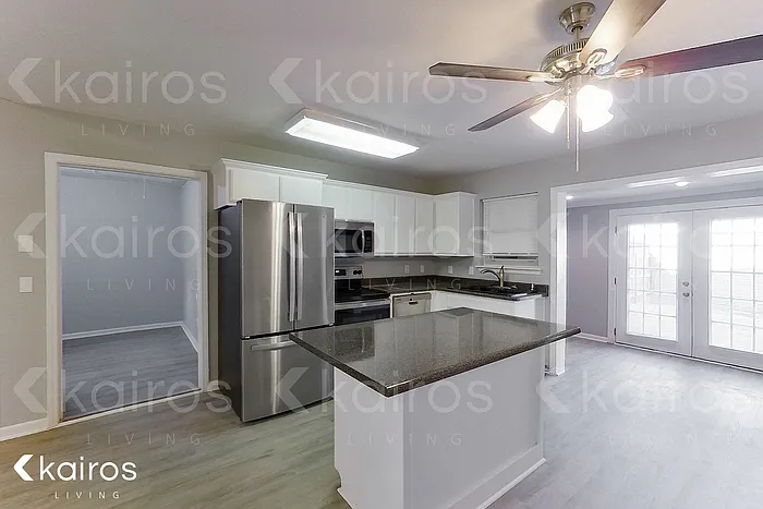 3807 S Williams St — Photo 5