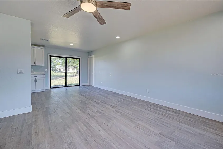 2 bed, 900 sqft, $1,799 — Photo 4