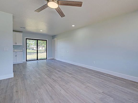 4th image of 6670 Harmony Rd