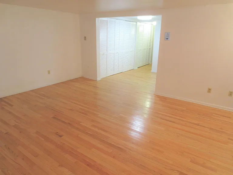 6350 Forward Ave #2 — Photo 17