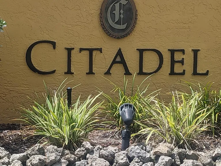 9871 Citadel Ln — Photo 8