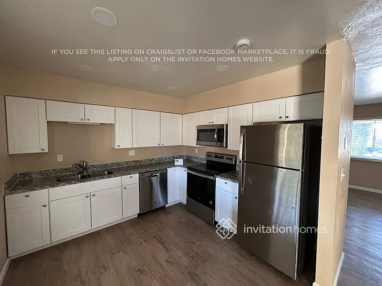 9174 Lander St — Photo 6