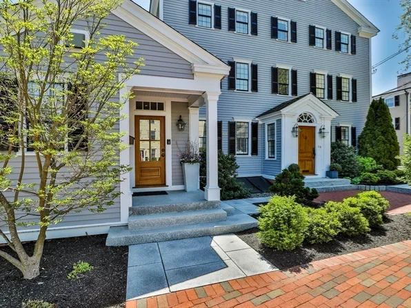 19 Beck St, Newburyport, MA 01950