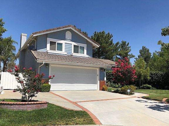 2nd image of 27270 Norwood Pl