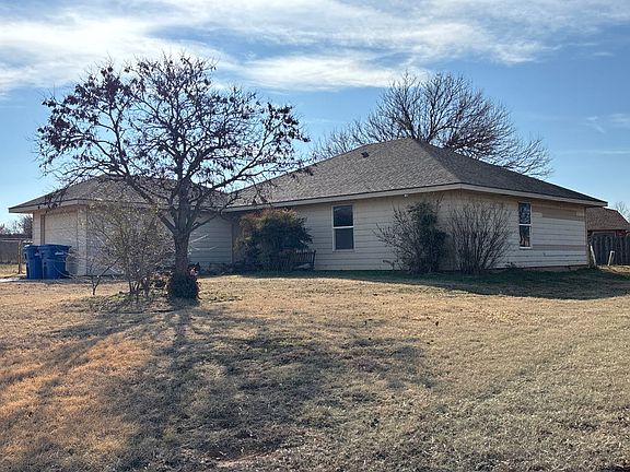 2nd image of 3105 Forestridge Dr