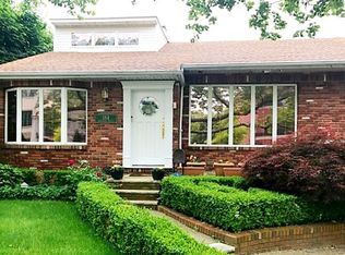 184 Whitman Dr, Brooklyn, NY