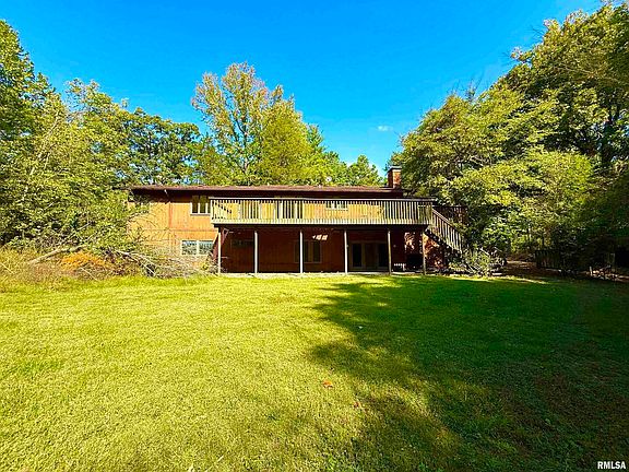 5th image of 592 Brush Hill Rd