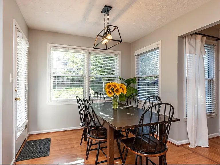 3744 White Pine Dr — Photo 10