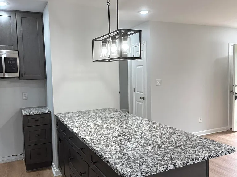 686 Eden Rd — Photo 4