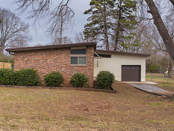 2nd image of 4809 Briarwood Dr