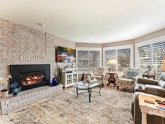 5th image of 8483 W Willowcourt Dr