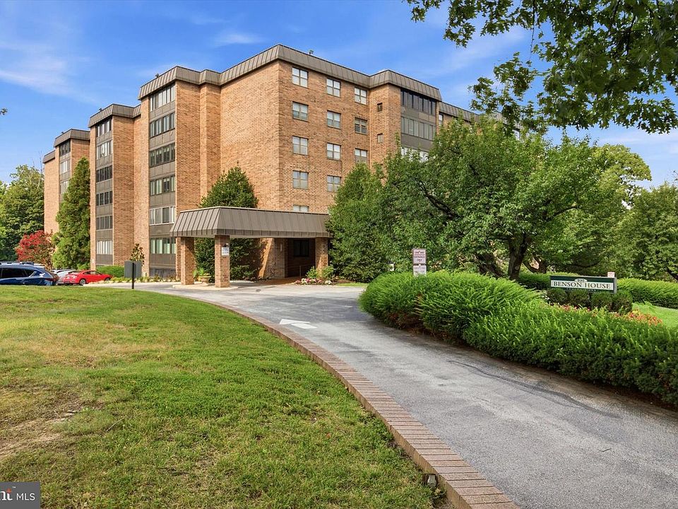 1st image of 930 W Montgomery Ave Condo 403