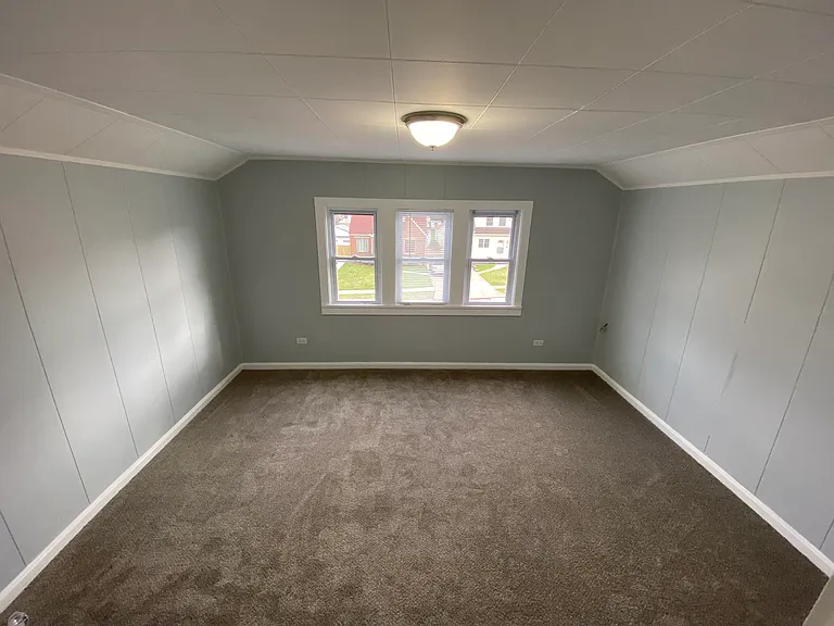 7526 Manhattan Ave — Photo 14