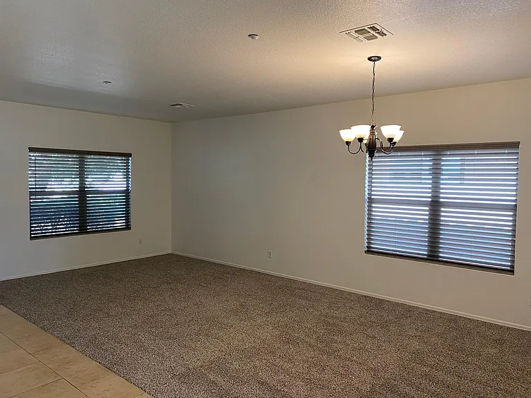 9427 E Whitewing Dr — Photo 3