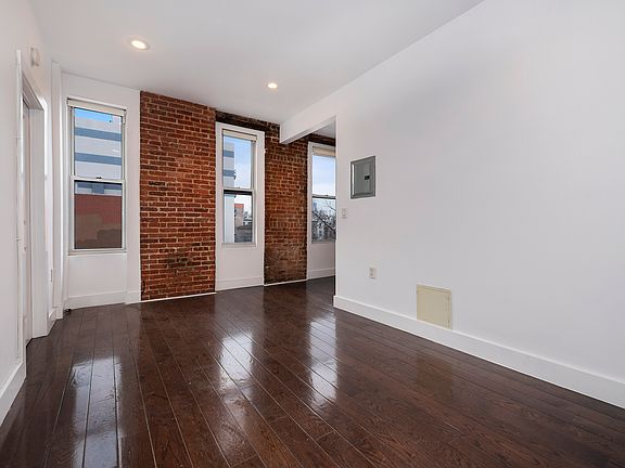 2nd image of 519 Myrtle Ave #3R