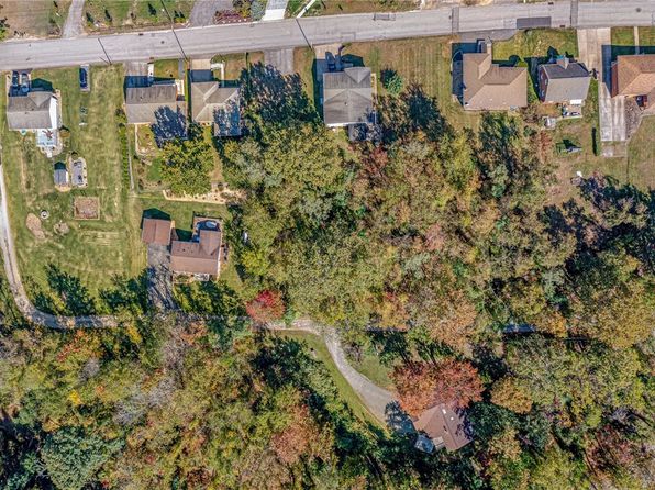 0 Cranberry St, Jeannette, PA 15644