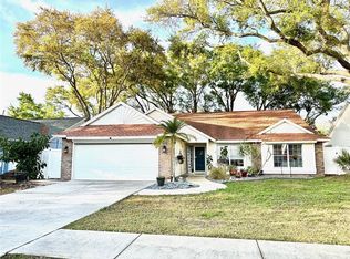 685 Bayside Dr, Tarpon Springs, FL 34689