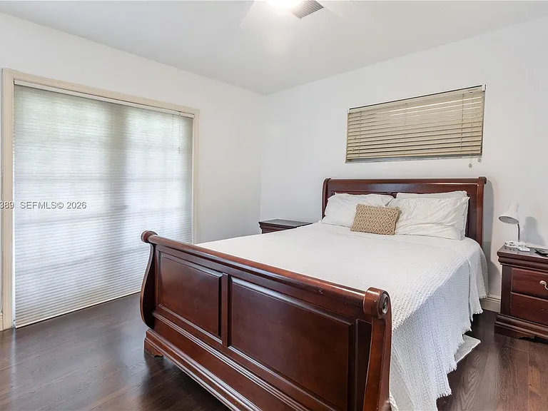 19323 Carolina Cir — Photo 5