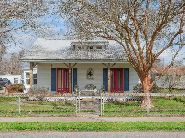 109 Railroad Ave, Loreauville, LA 70552