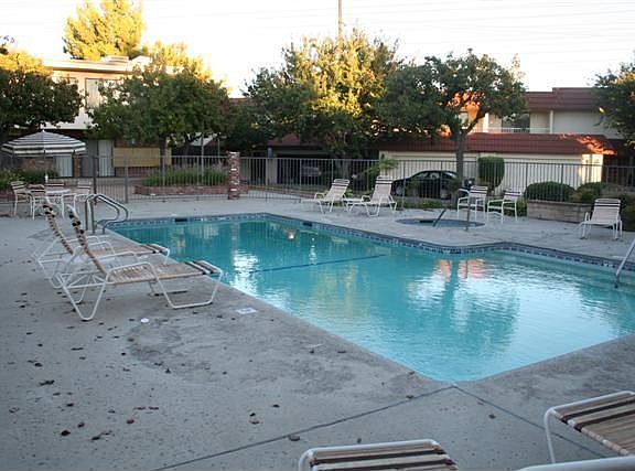 2nd image of 9950 Reseda Blvd Unit 21