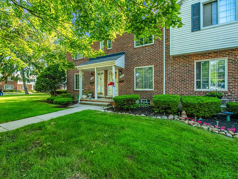 22903 Gary Ln — Photo 2