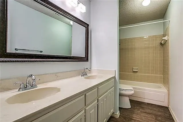 1207 Mistywood Ln — Photo 18