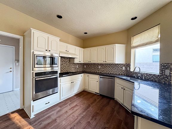 4th image of 5808 Mimosa Pl NE