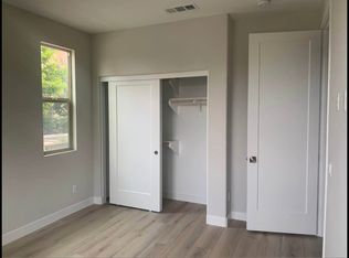 311 Chorus, Irvine, CA 92618