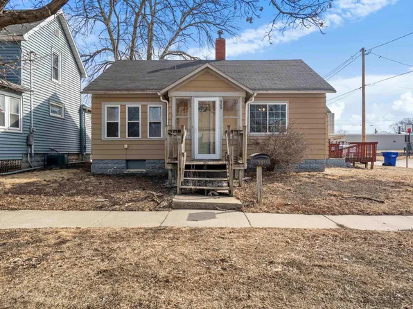 509 1st Ave SE, Oelwein, IA 50662