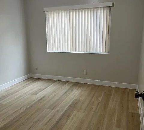 5th image of 265 Woodlawn Ave APT 6