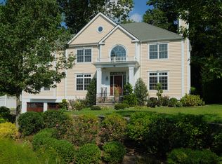 25 Emily Ct, Stamford, CT 06906
